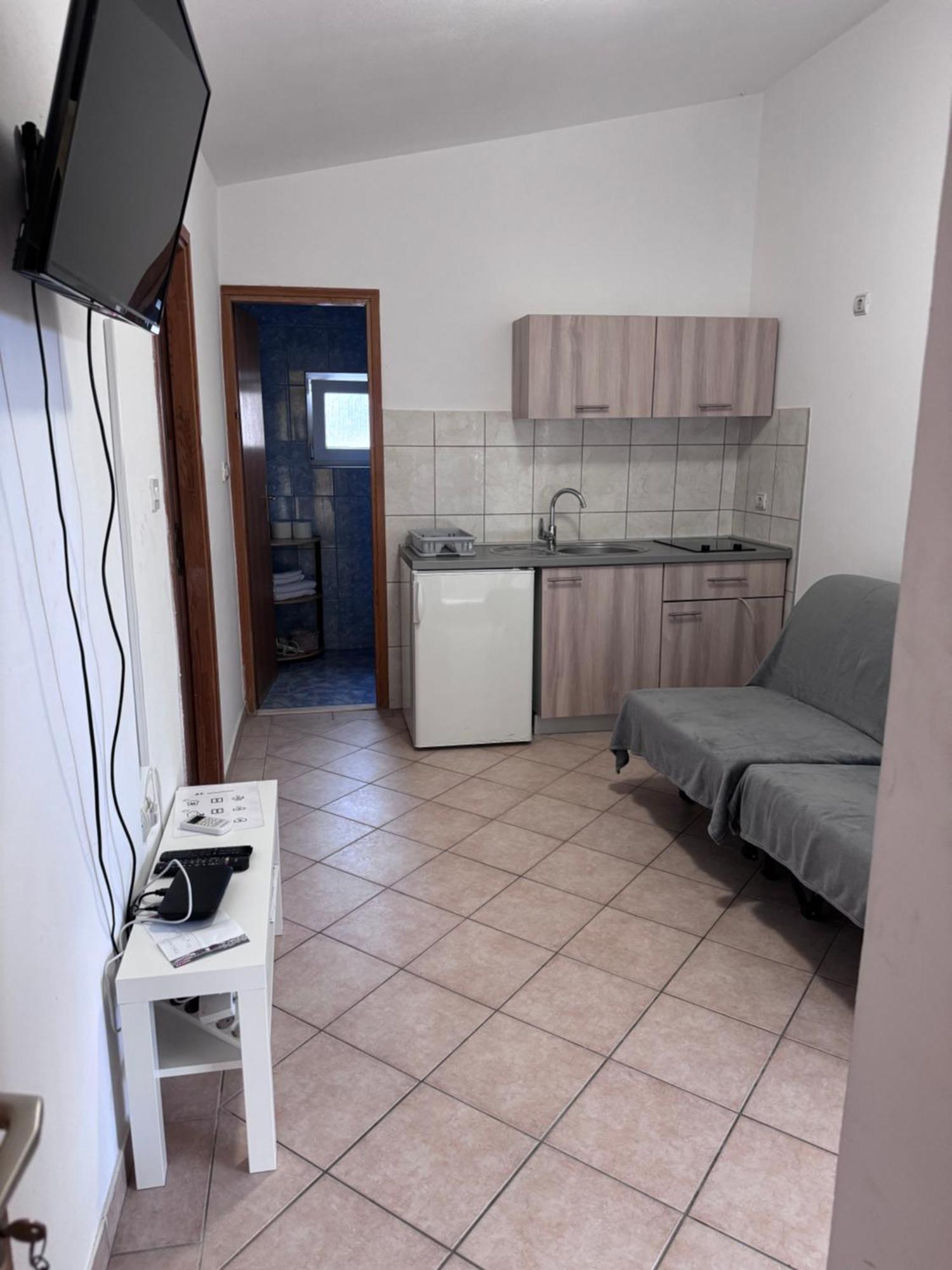 Apartmani Bruno Vrsi Exteriér fotografie